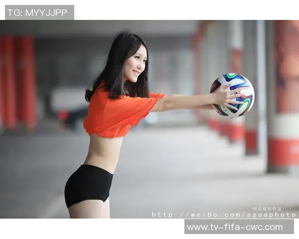 足球宝贝李丽莎的精彩瞬间与职业生涯背后的故事揭秘